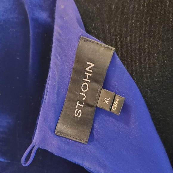 Saint John  Blue Velvet Jacket, Shell, and Pants XL - Picture 14 of 15
